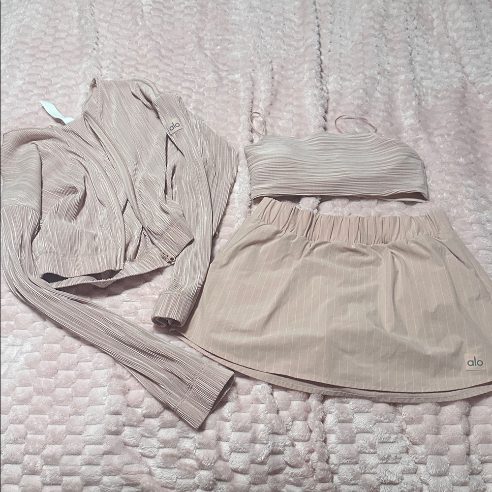 Alo pink quartz matching set